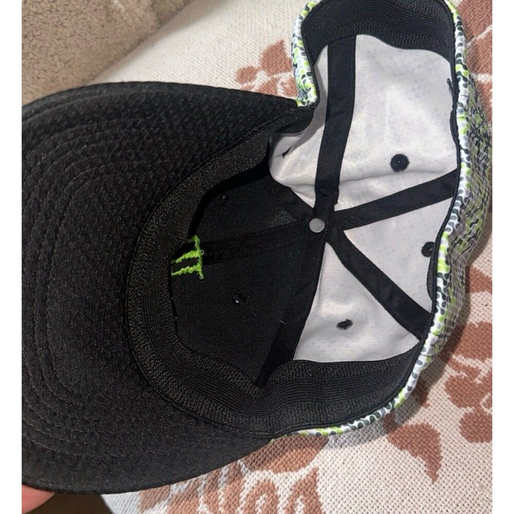 Monster hat - Picture 3 of 4